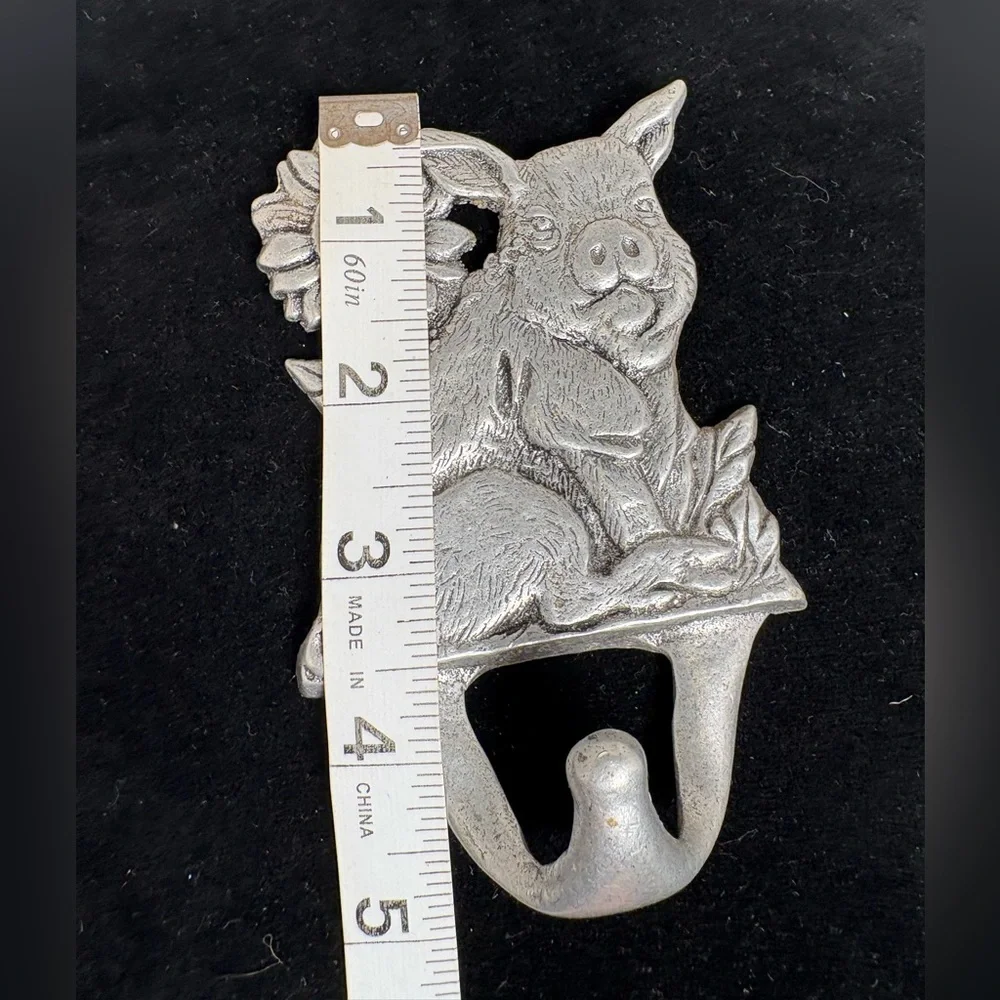 Vintage Carson Pewter Pig with Sunflower Wall Hook